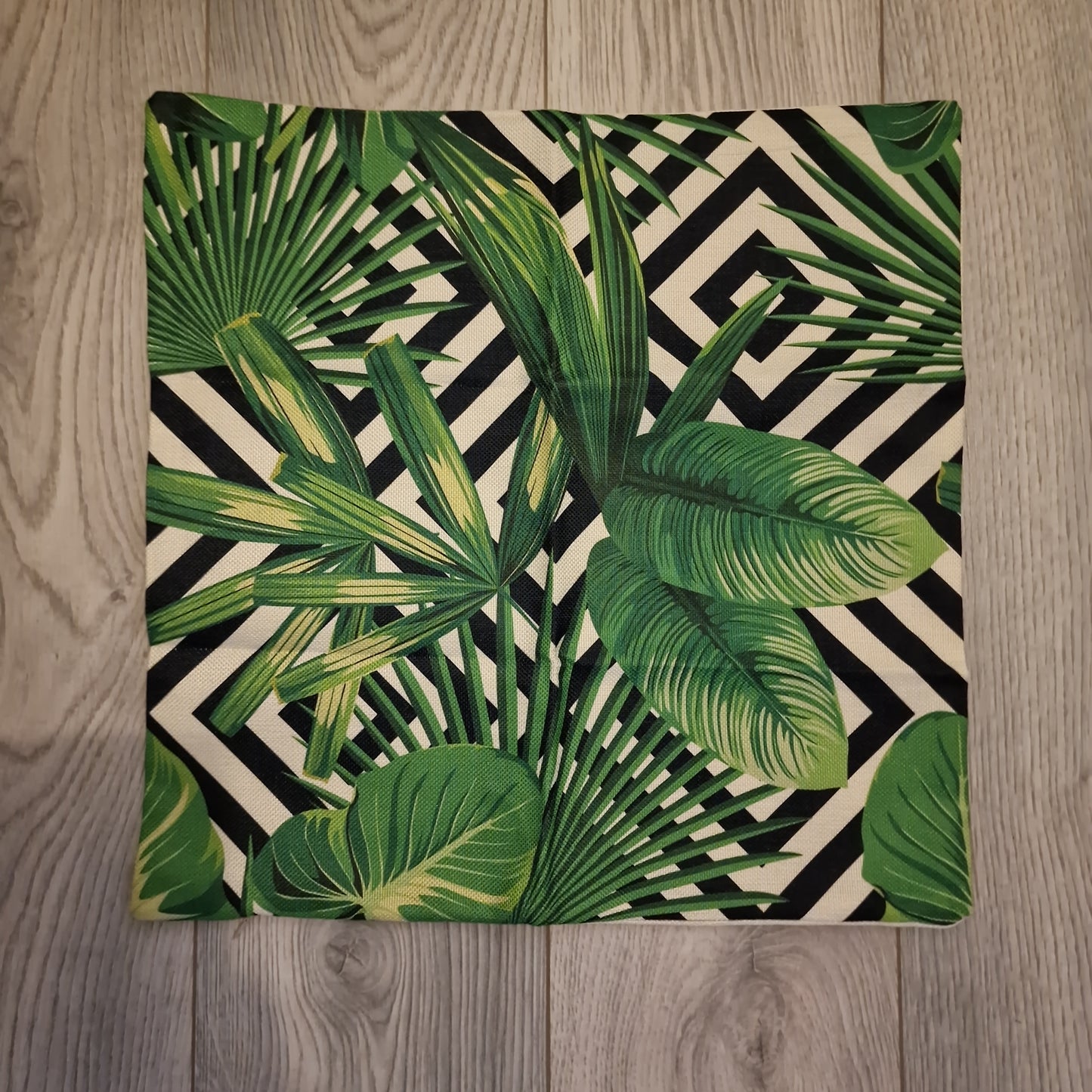 Vibrant Leaves Cushion Cover