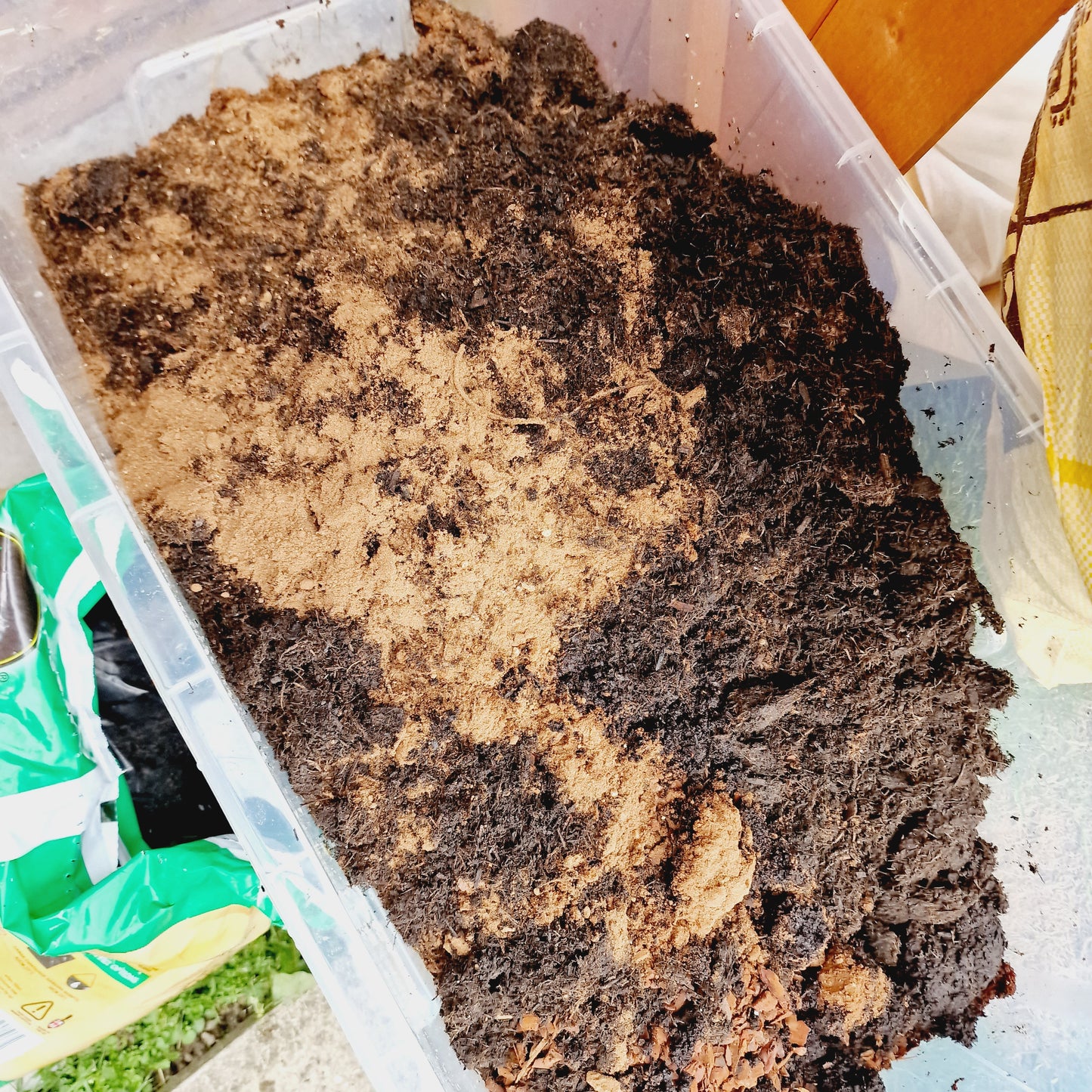 Peat Free Soil - Houseplant / Philodendron and Monstera Light Airy mix 1kg