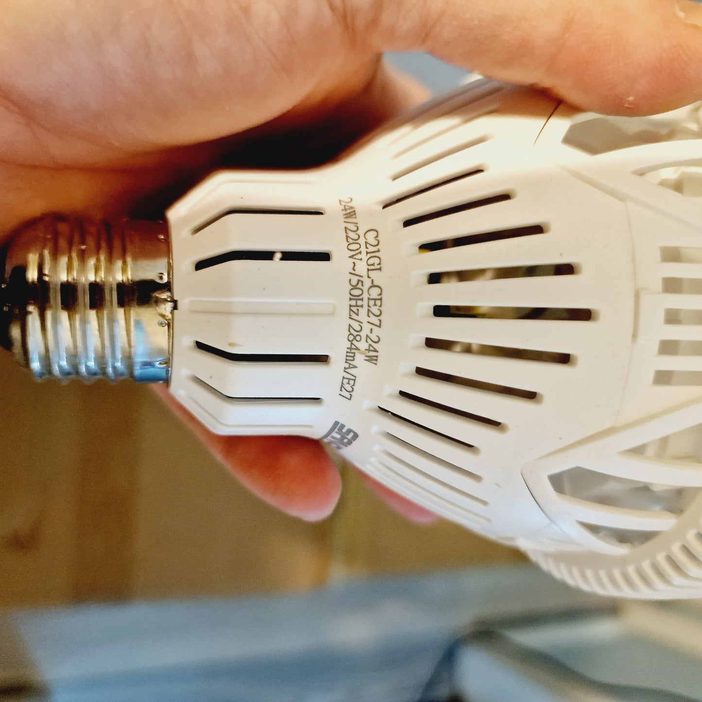 Sansi 36w - 24w - 15w LED Grow Light Bulbs Full Spectrum