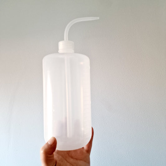 1 litre Plastic Squeezy Plant Watering Bottle