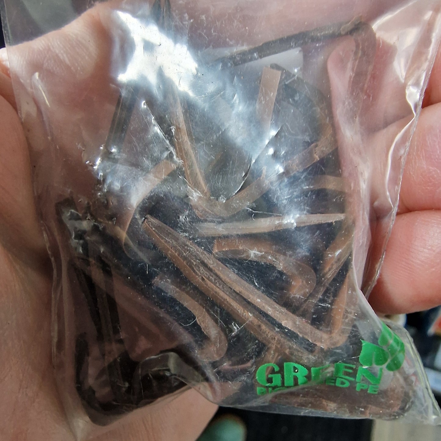 Kratiste Biobased Bark Effect 45cm x 4cm Climbing Pole - comes with 15 pack of clips - connector not inc