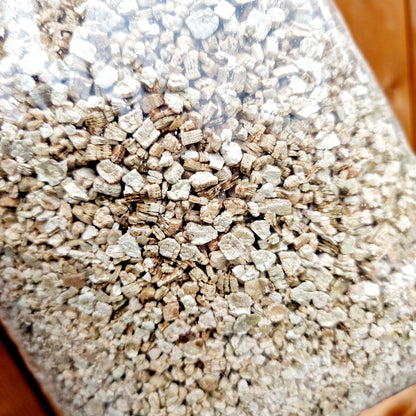 Horticultural Vermiculite Medium Grade