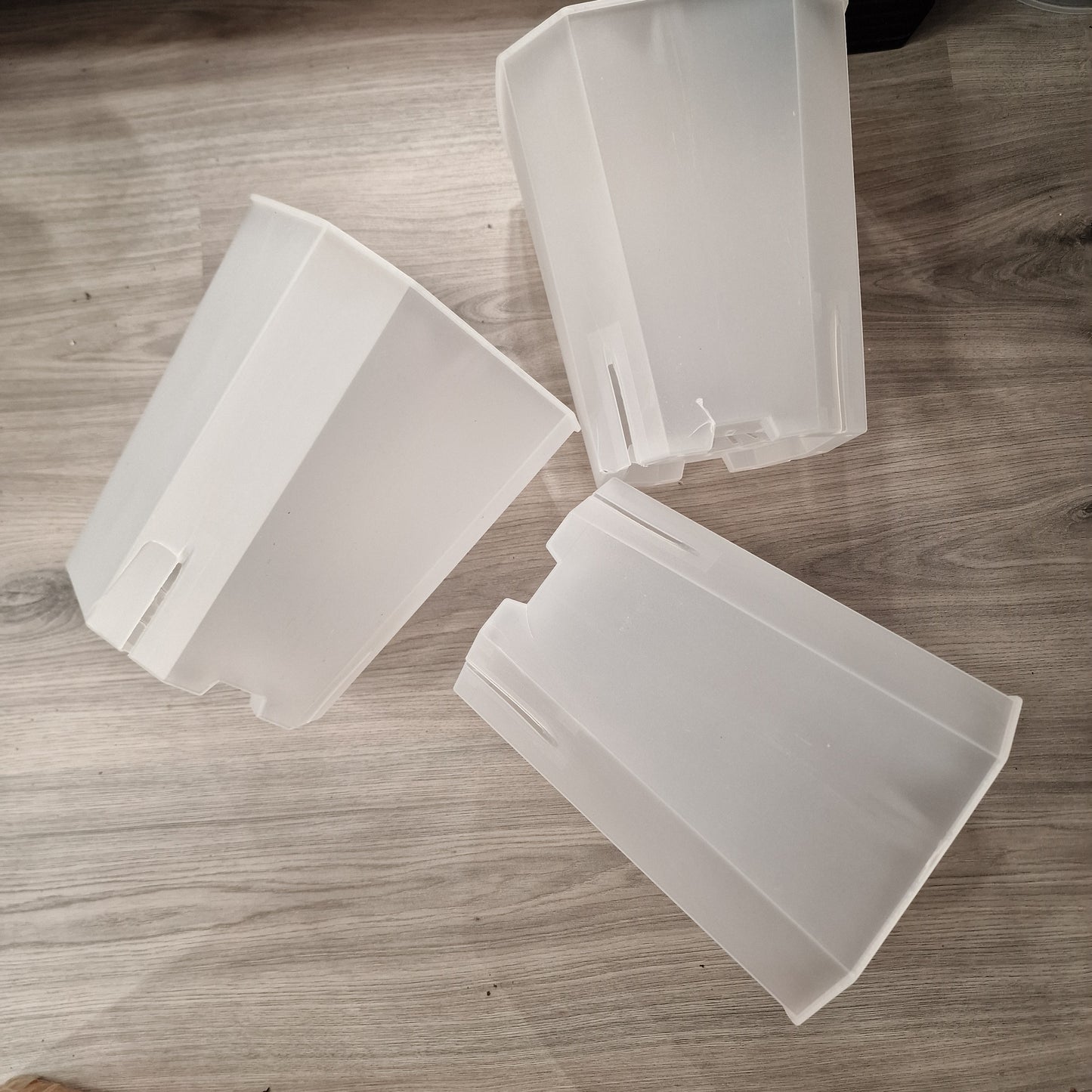 Slight Damage Plastic Semi Transparent Tower Aroid Plant Pot 18cm